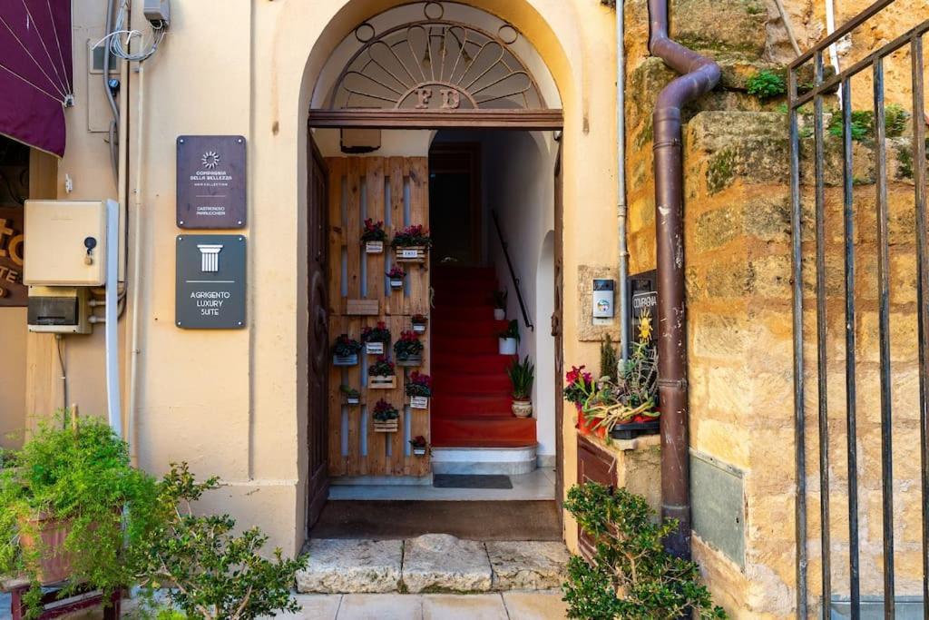 Agrigento Luxury Suite Kandinskij Bagian luar foto