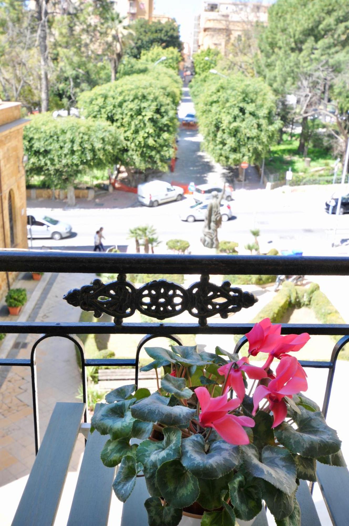 Agrigento Luxury Suite Kandinskij Bagian luar foto